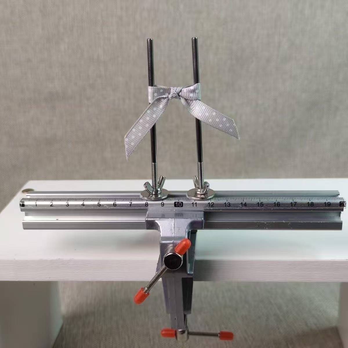 easy ribbon bow maker